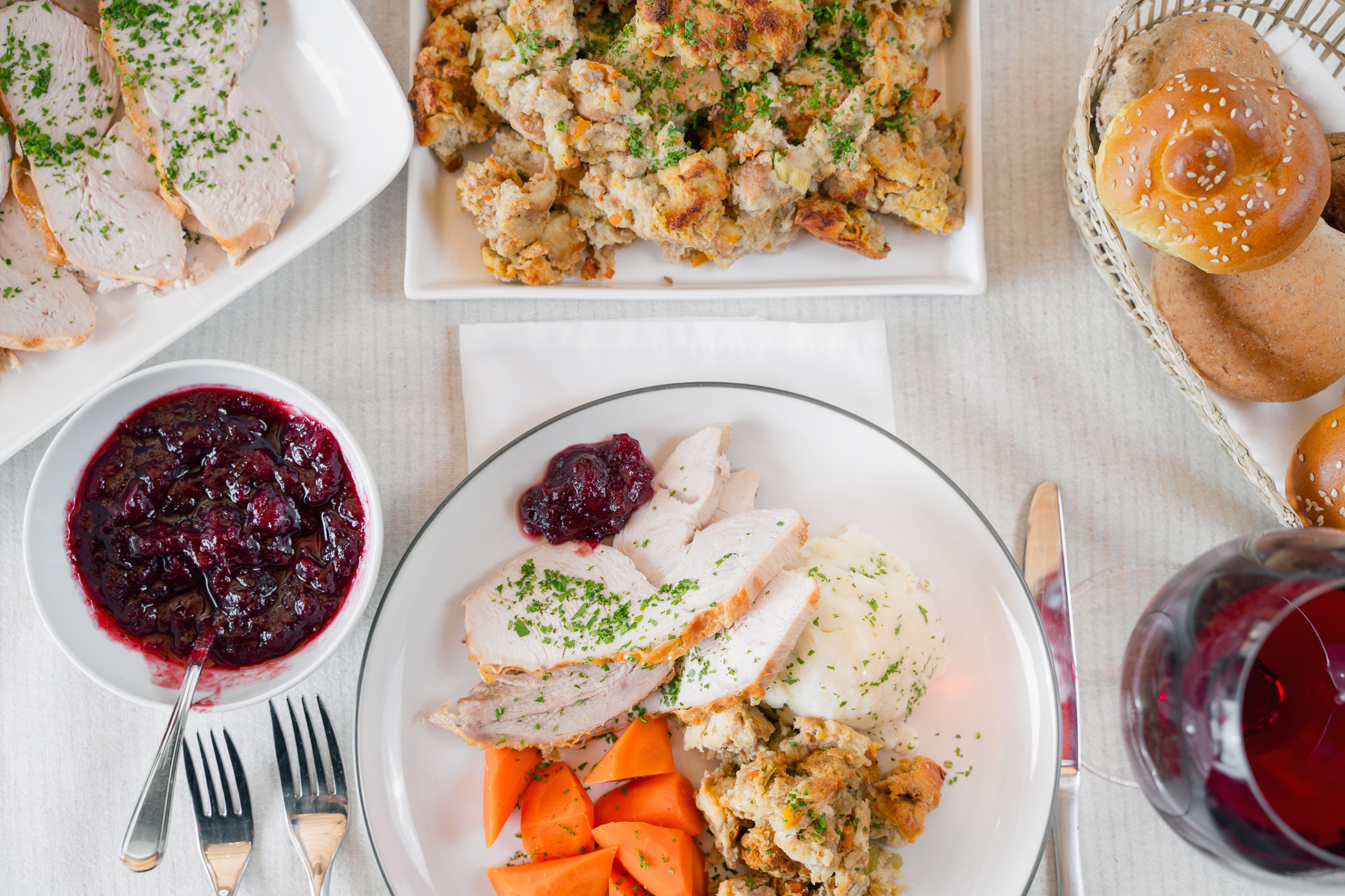 Hot Holiday Buffet Catering Buffet inclusions for the hot holiday buffet from King Cole Catering